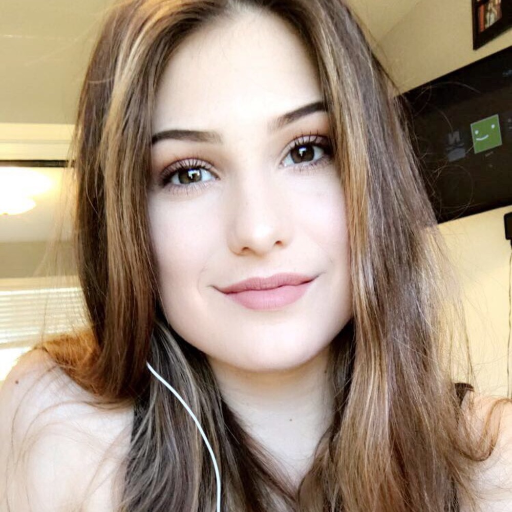 Meet your Posher, Kayli